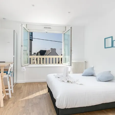 Bed & Breakfast La Recouvrance: Spacious With Shared Living And Private Terrace