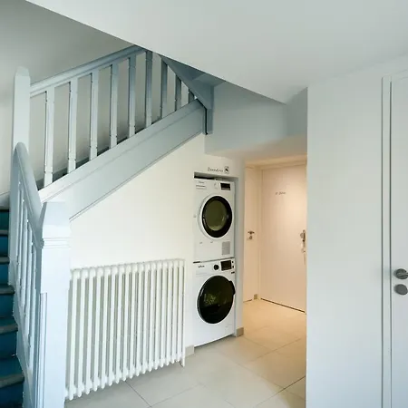 La Recouvrance: Spacious With Shared Living And Private Terrace Bed & Breakfast *